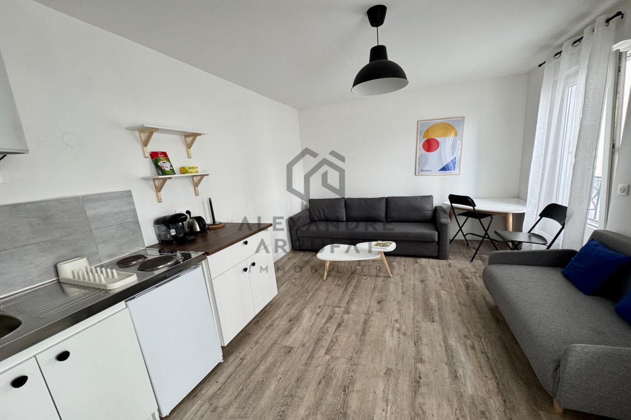 Immeuble 12&nbsp;pièces PANTIN
