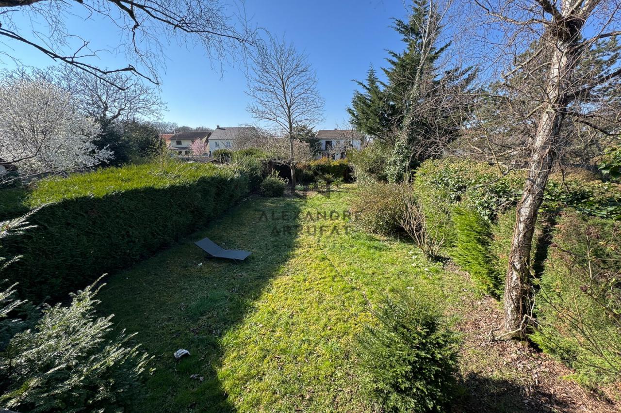 Maison 6&nbsp;pièces QUINCY SOUS SENART
