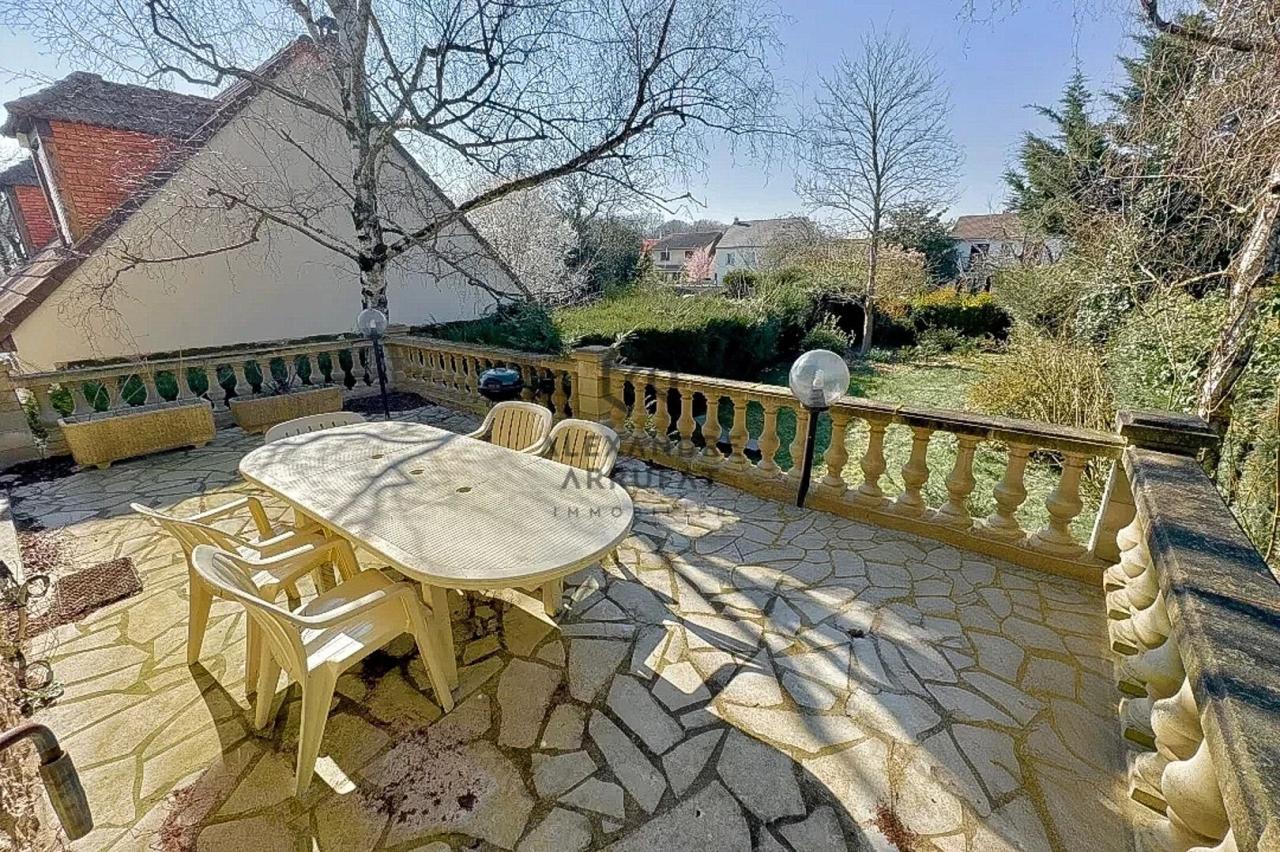 Maison 6&nbsp;pièces QUINCY SOUS SENART
