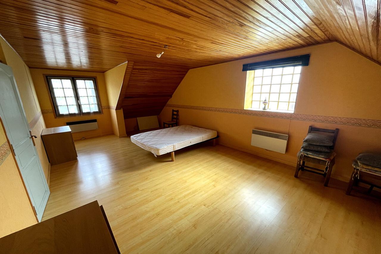 Maison 7&nbsp;pièces VARENNES JARCY