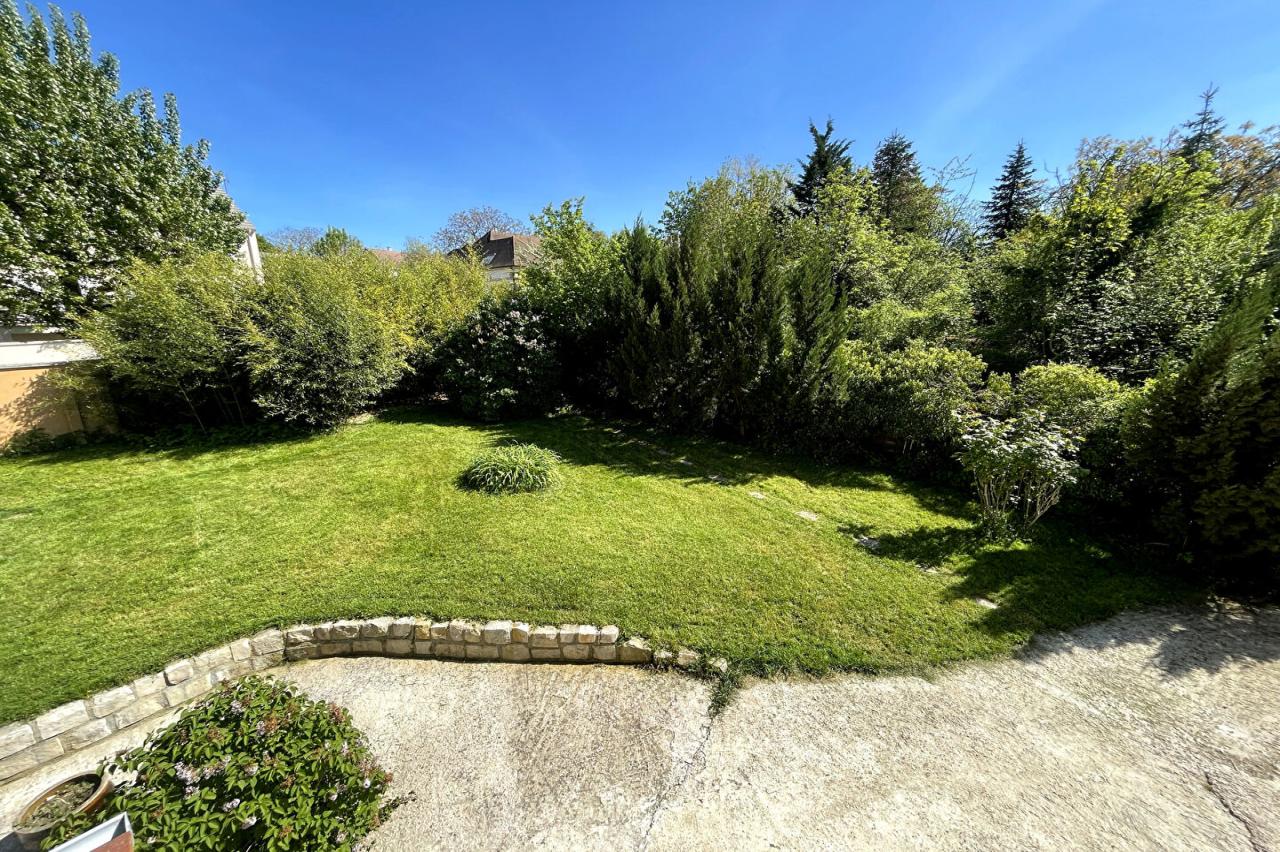 Maison 5&nbsp;pièces VARENNES JARCY