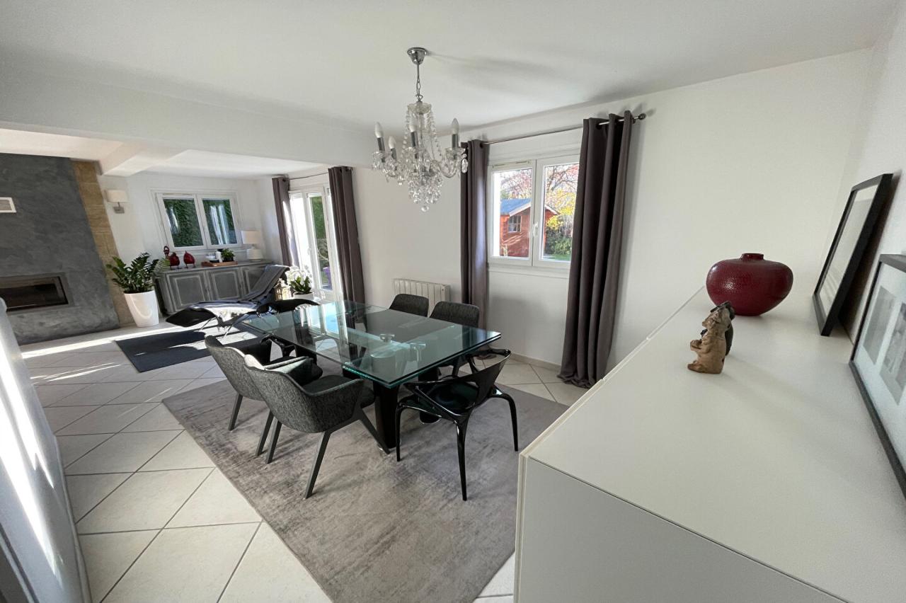 Maison 7&nbsp;pièces ETIOLLES