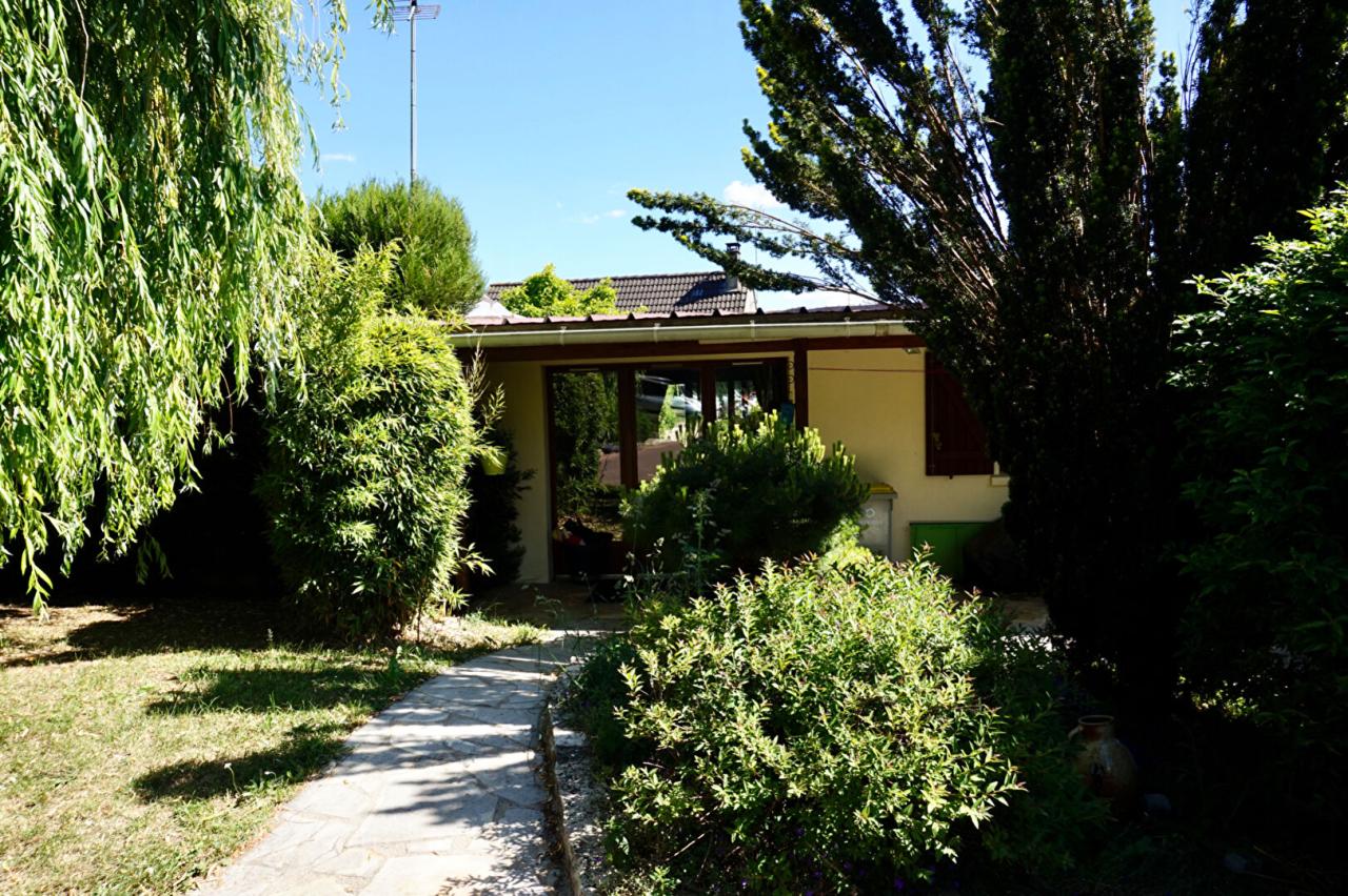 Maison 8&nbsp;pièces VILLECRESNES