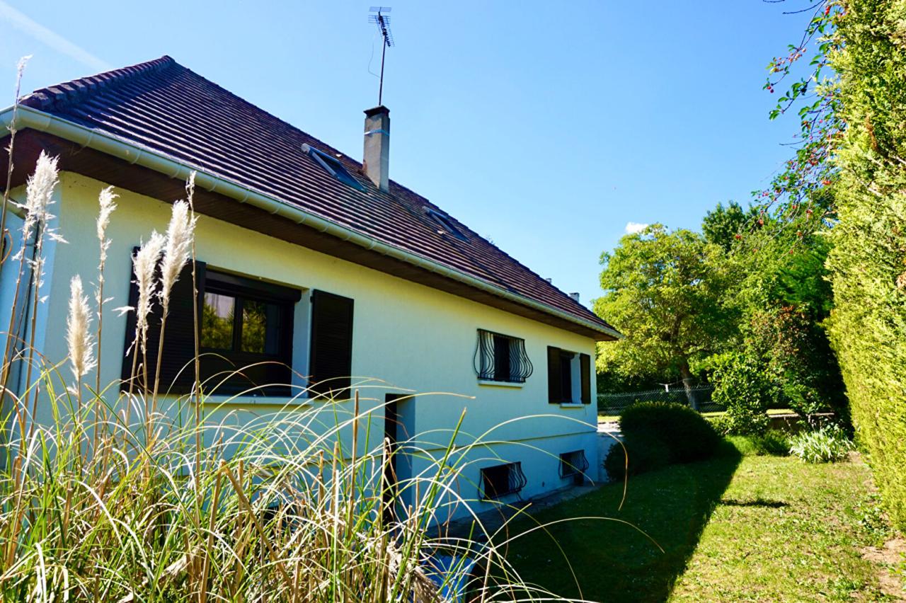 Maison 8&nbsp;pièces VILLECRESNES
