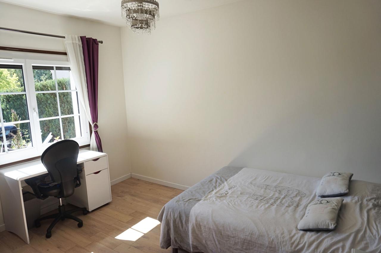 Maison 8&nbsp;pièces VILLECRESNES
