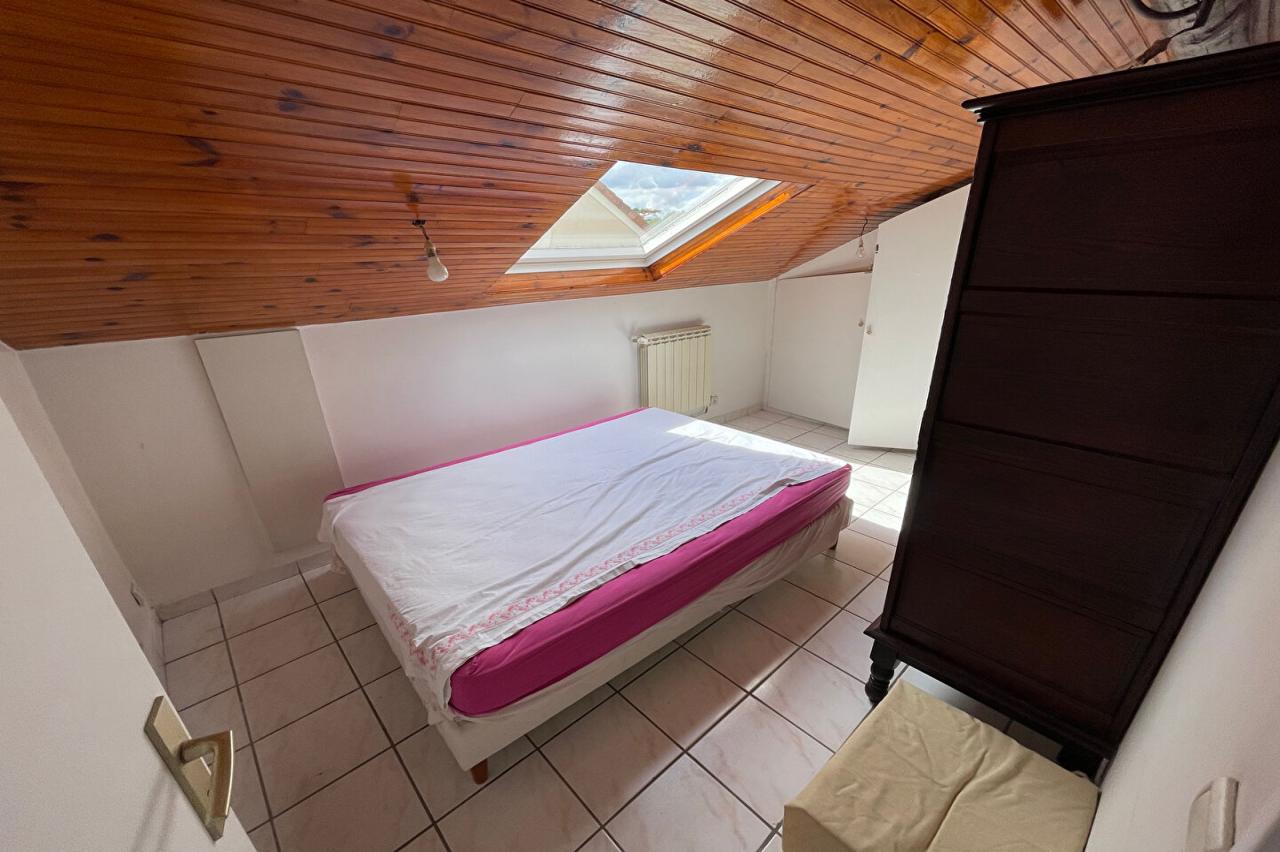 Maison 8&nbsp;pièces COMBS LA VILLE