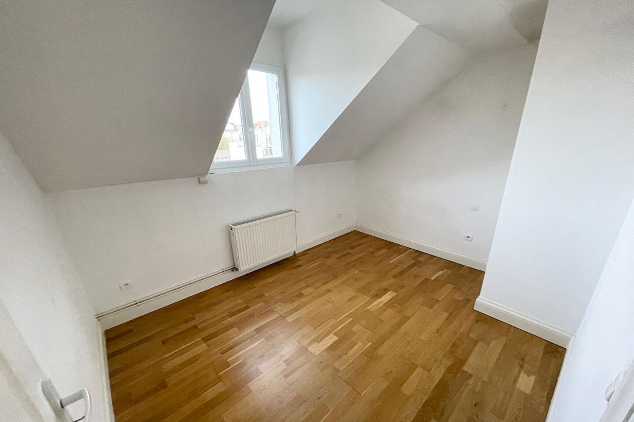 Maison 6&nbsp;pièces COMBS LA VILLE