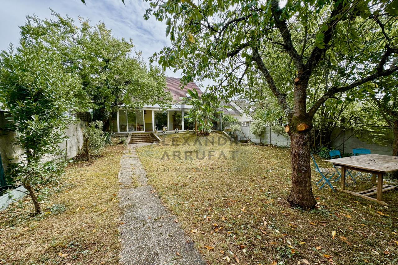 Maison 7&nbsp;pièces QUINCY SOUS SENART