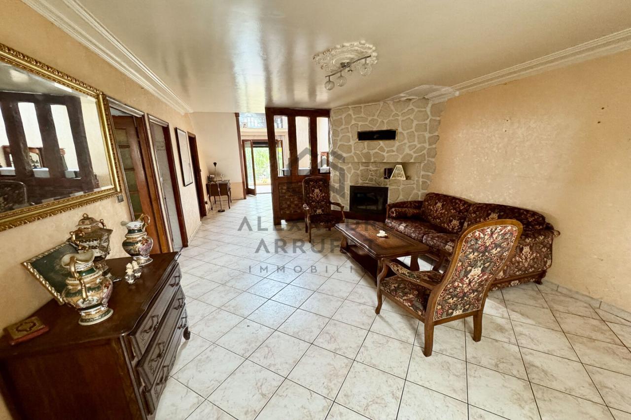 Maison 7&nbsp;pièces QUINCY SOUS SENART