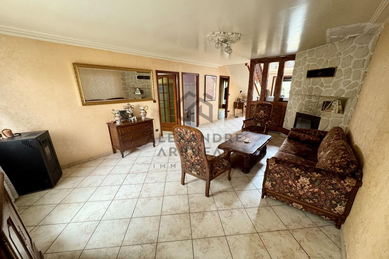 Maison 7&nbsp;pièces QUINCY SOUS SENART