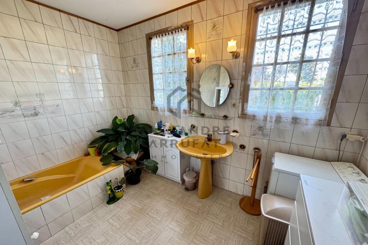 Maison 6&nbsp;pièces COMBS LA VILLE